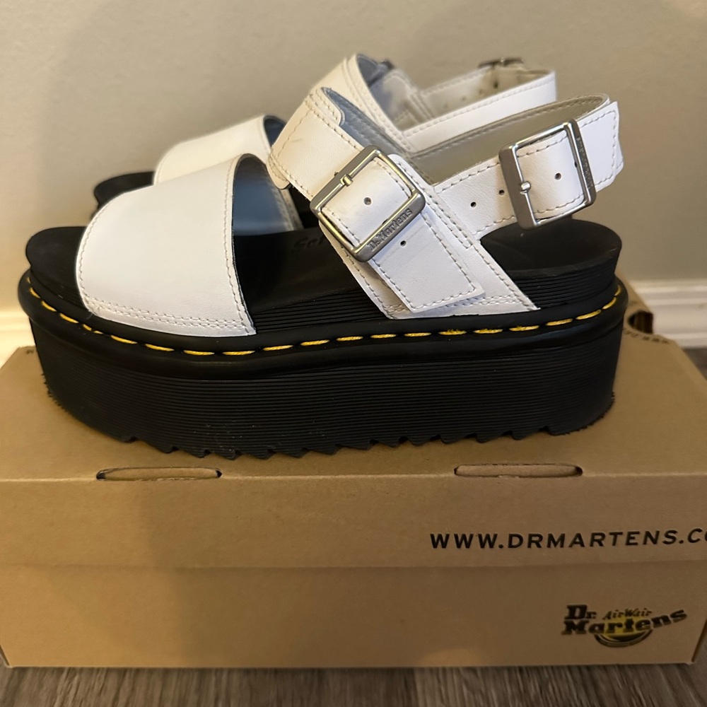 💥 Dr. Marten’s Voss Quad sandals 💥 - Picture 4 of 7